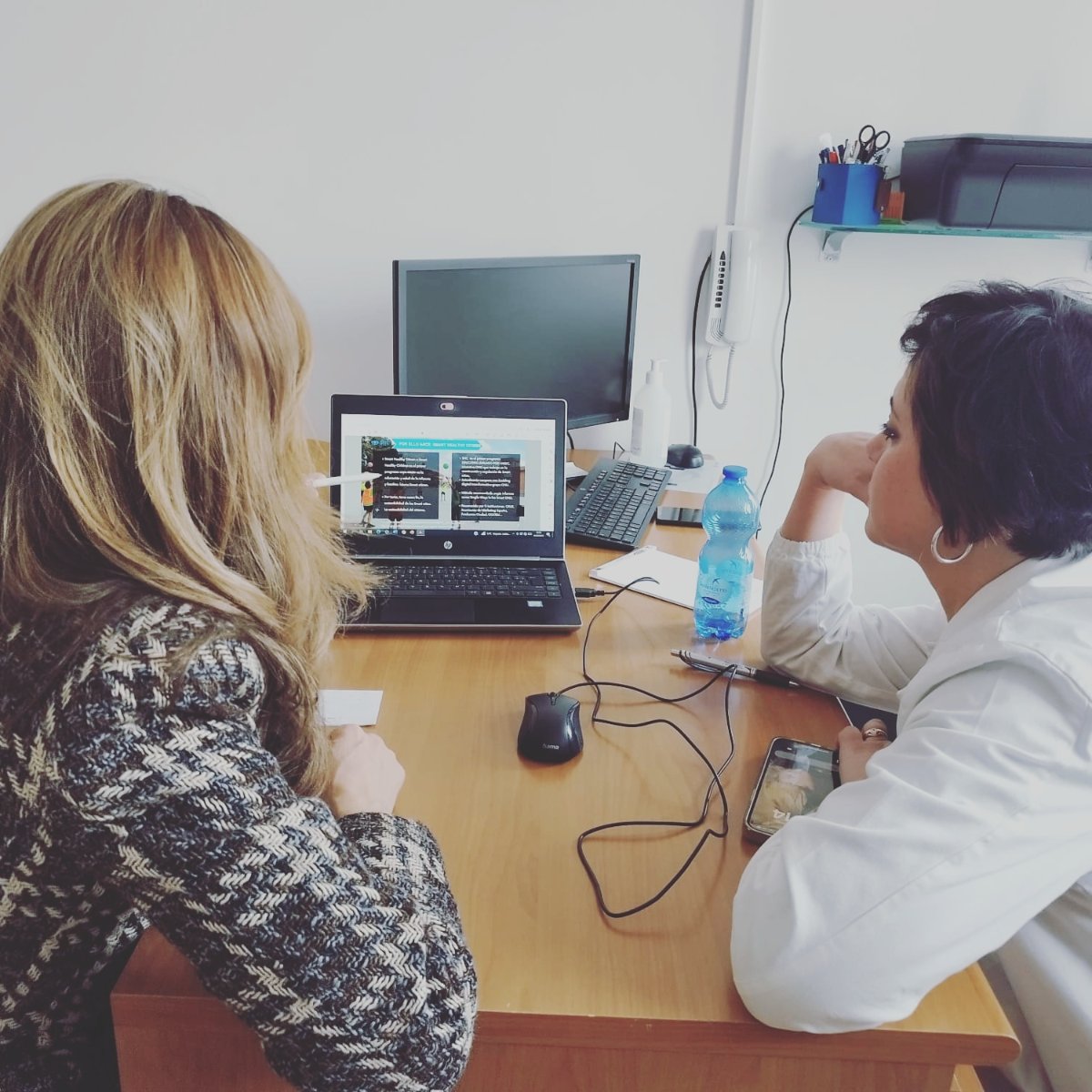 AznarRomera's tweet photo. Nuestra colaboración con el distrito de salud Emilia Romagna en Bolonia y Milán nos dejará grandes trabajos de investigación y una implantación en vías de desarrollar en Bolognia gracias a Dra Pietro y aval ONU por estos avances. #Shc_europe https://t.co/ywFyAbBlis