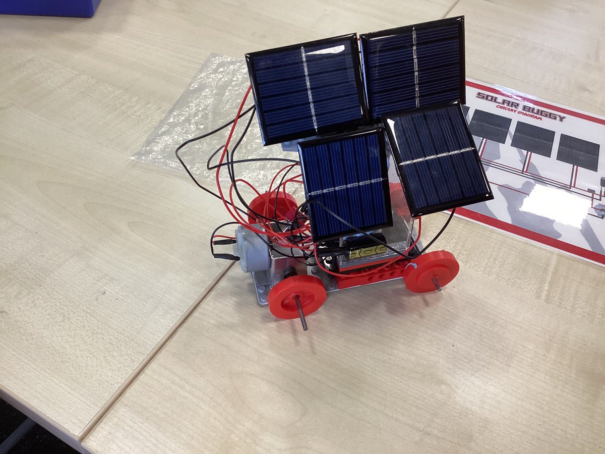 Brilliant day <a href="/BlackpoolSixth/">Blackpool Sixth</a> for the #Sciathlon2023 with <a href="/ogdentrust/">Ogden Trust</a> <a href="/PhysicsNW_ogden/">Mhairi Mitchison</a> <a href="/MrThomasSTEM/">MrThomasSTEMBlackpool</a> <a href="/LancUniPhysics/">Lancaster Physics</a> Four year 6 designed and built a water wheel and solar buggy, identified plastics by their density and completed a quiz to come joint first!