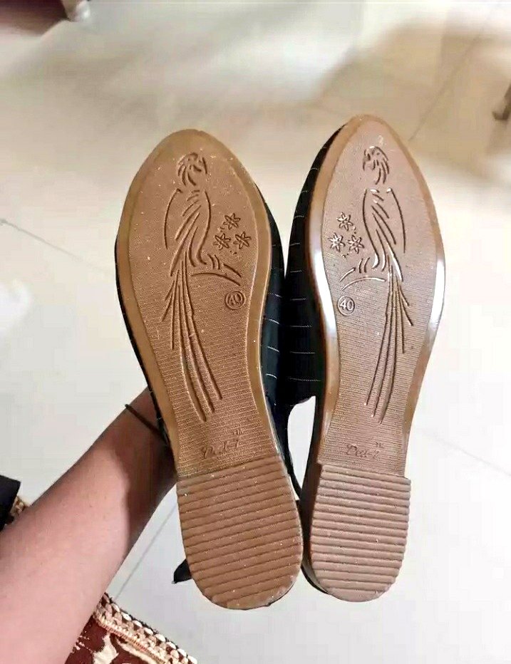 FindomS74573143's tweet photo. My sole is clean because it is new gifted by my 
Loyal slave
Dm me for free chat session
Retweet for more 👠👠👡👡👢👢 https://t.co/pIfaMDbiaE