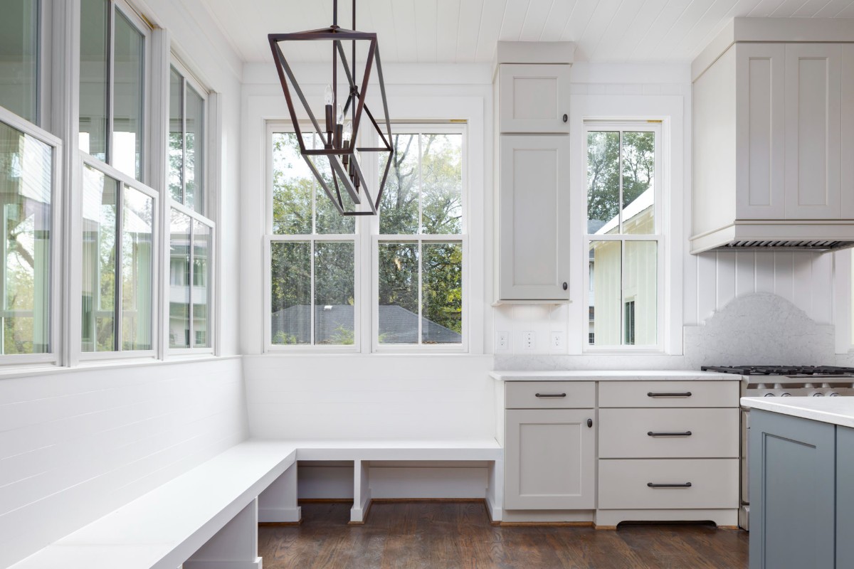 jwrightbuilding's tweet photo. Transform your kitchen into the heart of your home with a custom design that reflects your unique taste and style! ❤️ Our team at J. Wright Building Company can bring your vision to life, from modern to traditional. Check out our gallery: https://t.co/Q4HEY30Rsd https://t.co/dcadxjX71p