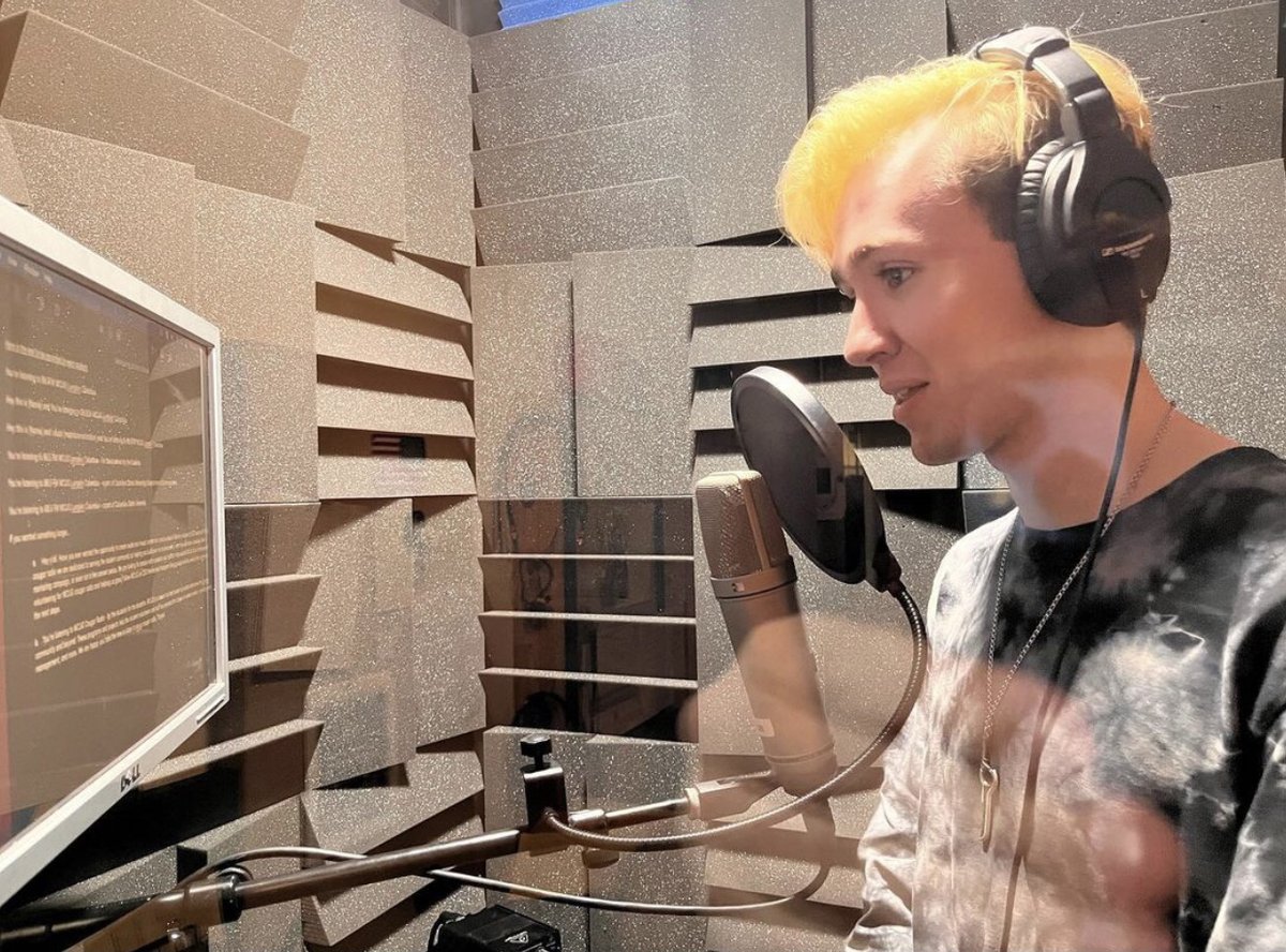 ColumbusState's tweet image. The 18-hour #AudioTechnology Minor in the @SchwobMusic provides students with practical experience mastering soundtracks, mixing sound in live performances, producing CDs and vinyls, creating sound effects for film, and more. 

Read more &amp;gt; news.columbusstate.edu/posts/audio-te…