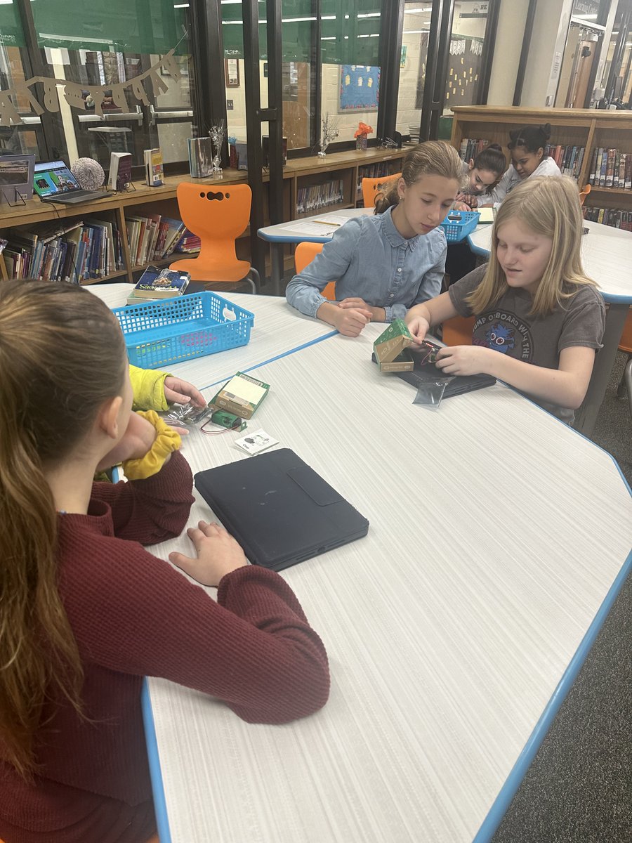 Sam Zang tweet media