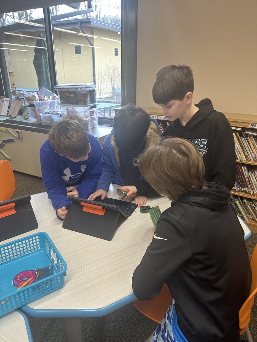 Sam Zang tweet media