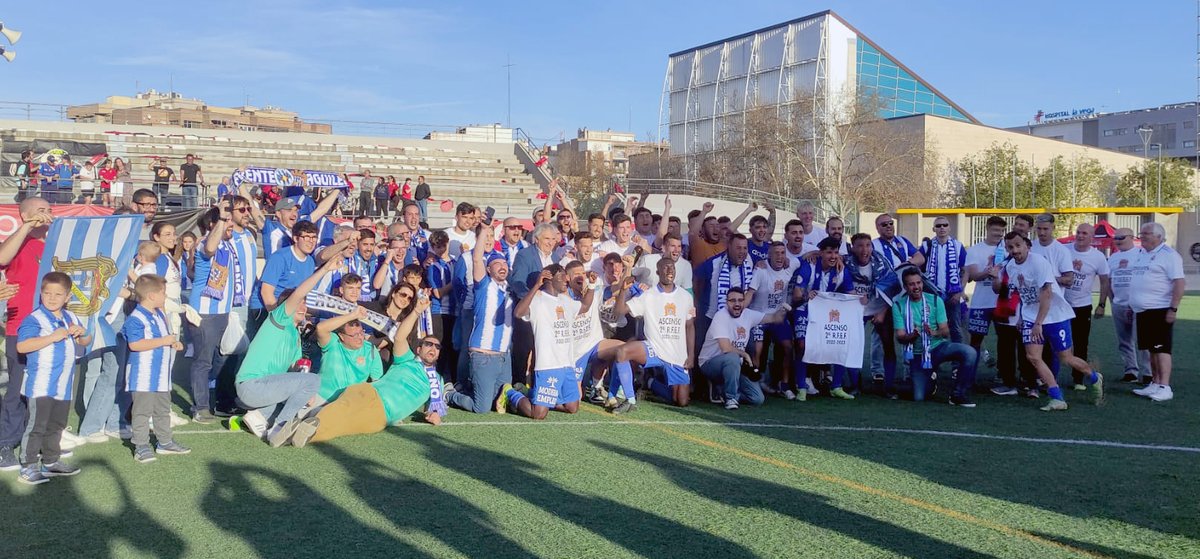 jpalomares90's tweet photo. 📎 INFORME AGUILAS @aguilas_fc 

1er equipo en ascender a #2FEDERACIÓN

🟢14 victorias en 15 últ partidos
✔️Solo una derrota, frente Racing Murcia
🟢Invictos como visitantes
✔️Solo 9 goles encajados en 25 part.
🟢Pichichi grupo: Góngora
🟢Zamora grupo: Buigues

Abrimos HILO   1/7 https://t.co/yNu1CvAB1a