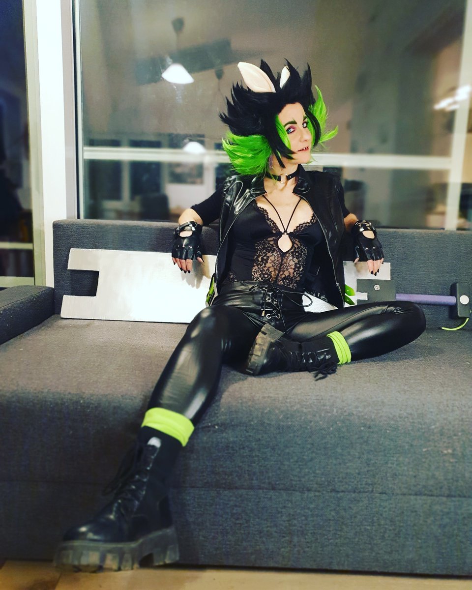 RabbidEdge's tweet photo. I hope you've already made yourself comfortable.πππ
Edge wishes ya a nice evening!πππΌ
#rabbidrebella #rebellacosplay #rabbidgirl #rabbidedge #edgecosplay #marioplusrabbidssparksofhope #marioplusrabbids #myfavoriterabbid #mariorabbids #edgesimp #ubisoft #switch #nintendo https://t.co/3ersLLhpjn