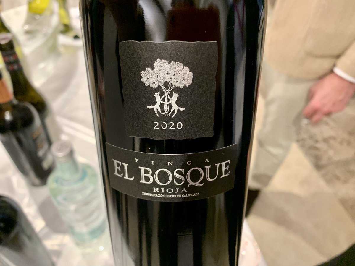 Un súper Bosque hoy en el salón de ⁦<a href="/CalidoscopiVino/">Calidoscopi</a>⁩ 
Fruta a raudales, textura perfecta. Gran trabajo de ⁦<a href="/marcoseguren/">marcos eguren</a>⁩