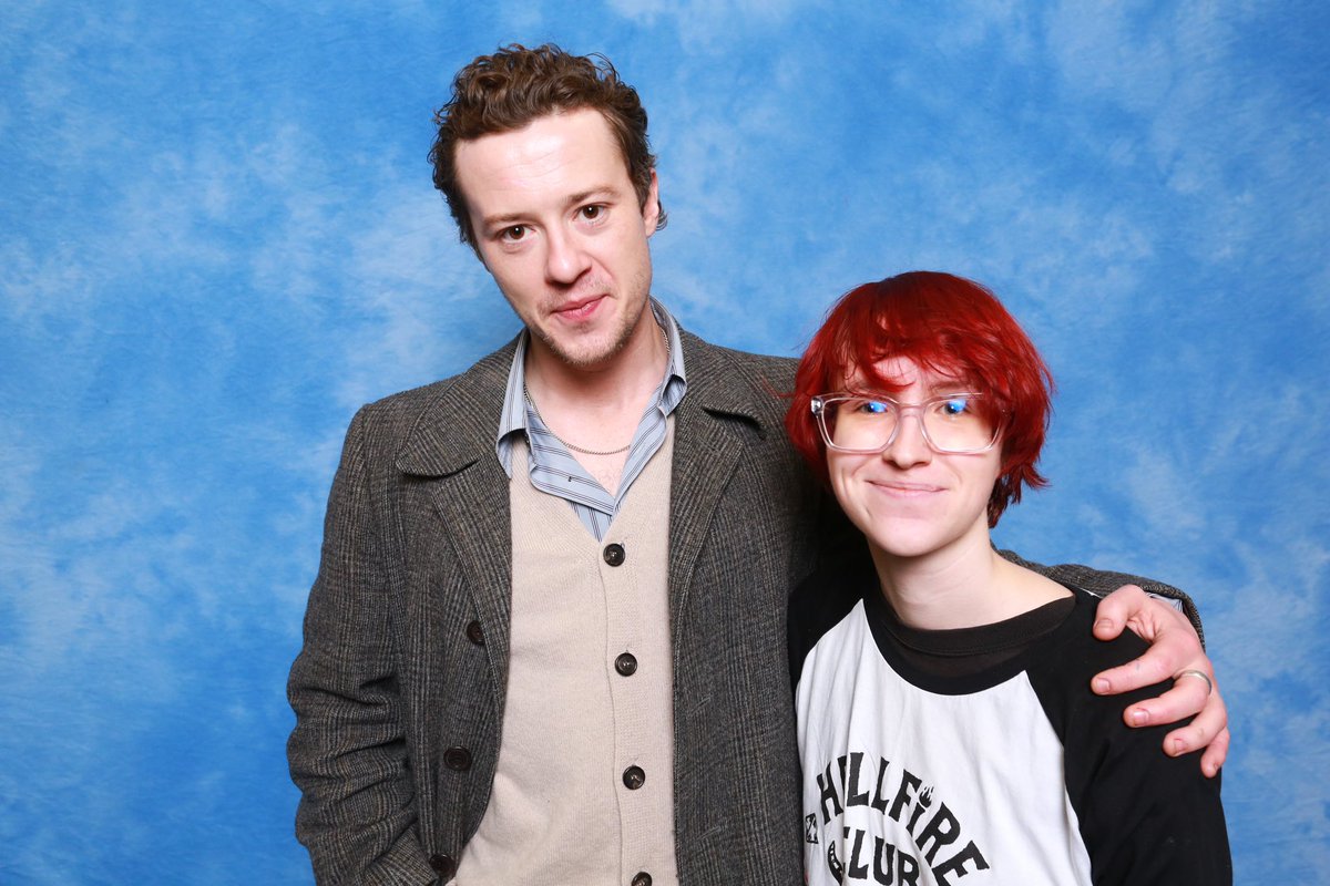 rebootbiersack's tweet image. joseph quinn &amp;amp; me @ london comic con [04/03/2023] 🥹🤍 @Showmasters #lccspring #lccs