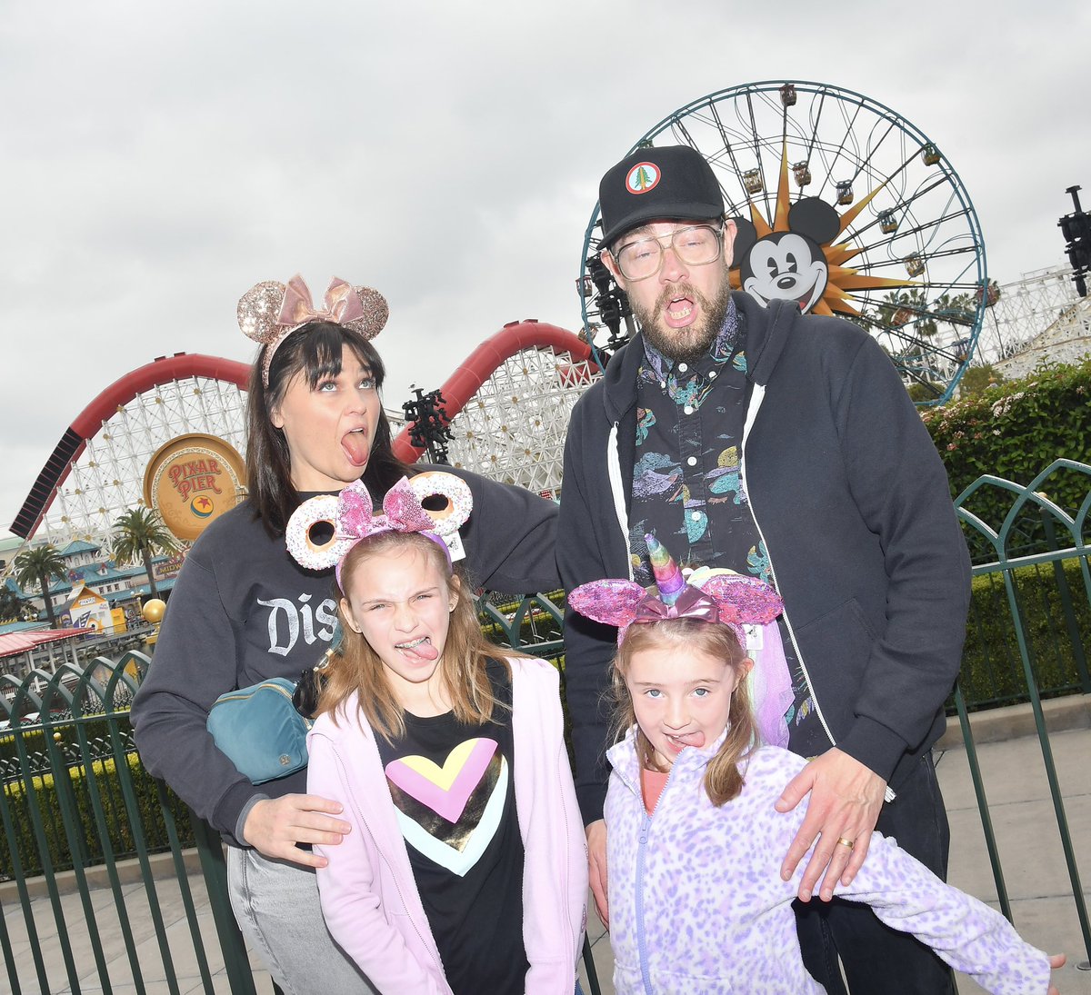 WGRsean's tweet photo. We had a nice day #disneyland https://t.co/BXuhthsgsB
