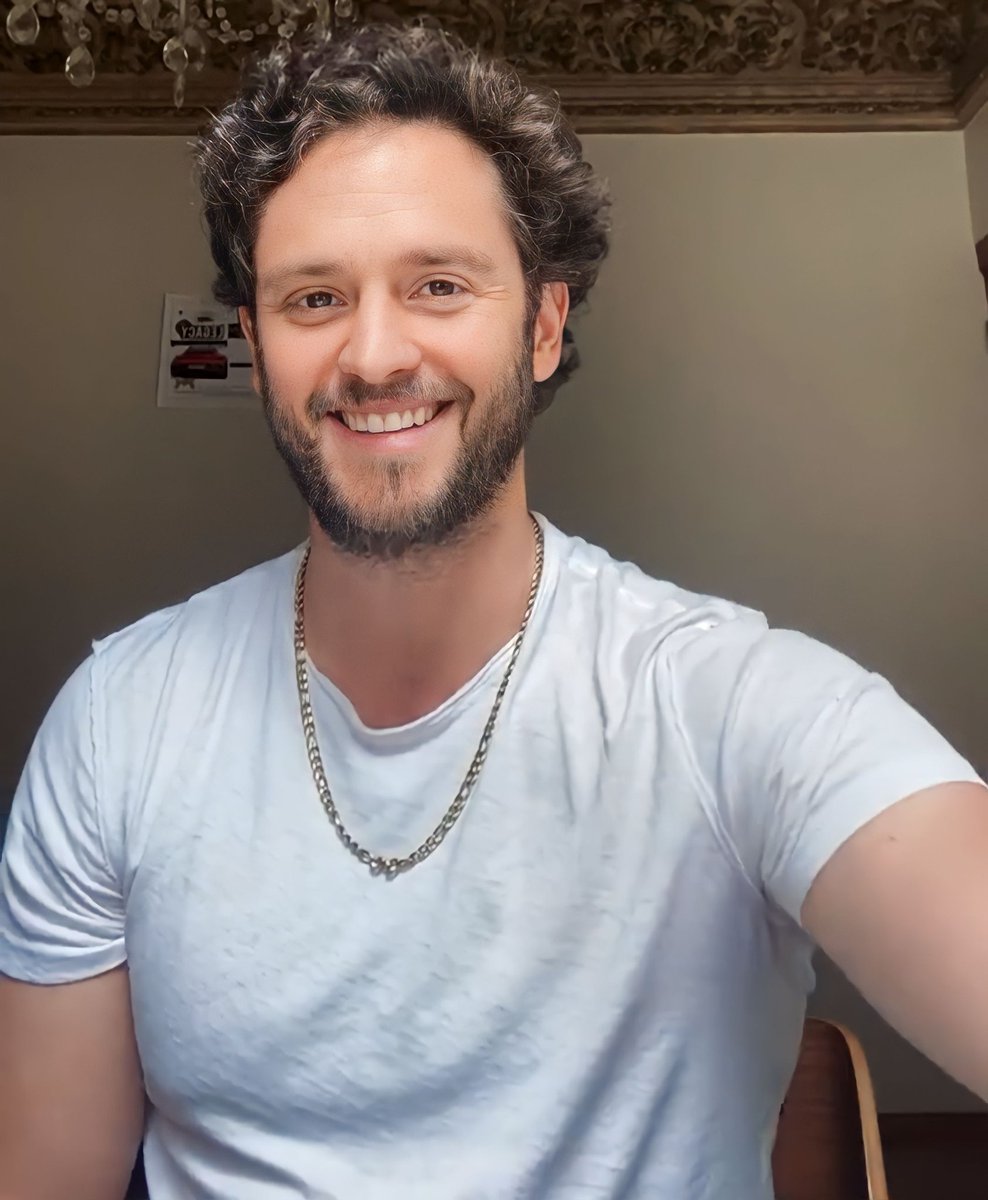 BelUckAr's tweet photo. Dame esa sonrisa SIEMPRE!! 😍😍
#christopheruck https://t.co/HocXSGhPtR