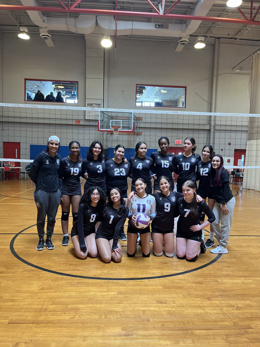 LegacyVC's tweet image. Great work to all of our teams who played this weekend!!💜

#iamlegacyvbc #legacyvbc #legacyvbc #volleyball  #volleyballplayer #volleyballboys #volleyballislife #volleyballplayers #volleyballteam #volleyballgame #volleyballlife #volleyballphoto #volleyballspikes #volleyballanime