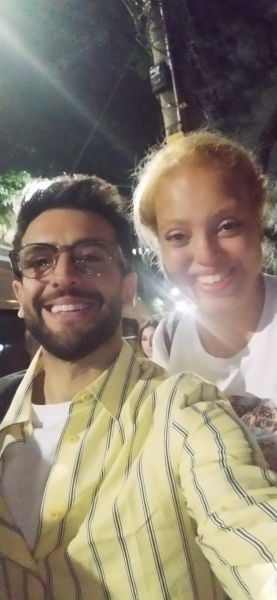 BrendaTassiane's tweet photo. gente o show do Il volo foi maravilhoso, espetacular, 😭😭😭 horrores e para fechar com chave de ouro tirei foto com eles. melhor dia da minha vida, até agora não acredito que cheguei perto deles, peguei na mão, senti o cheiro, tô sem chão.🤧♥️♥️🎉🎉🥳🥳🥳 https://t.co/5bqp8BaWnD