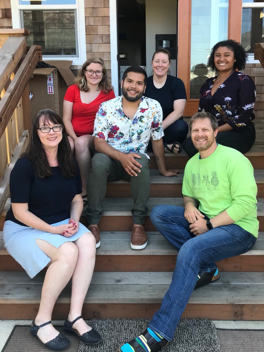 UO_OIMB's tweet photo. New work today from Professor @awegalloway's @CTELab. The project was led by @jbschram (who was a postdoc @UO_OIMB), w/ then PhD student @theRedShrimp, a team of REU students (@hannahwhohayes @nata_thom S Manos), and local high school teacher @StreetRacha!
https://t.co/wD9RRqbmwO https://t.co/rFzGmamglI