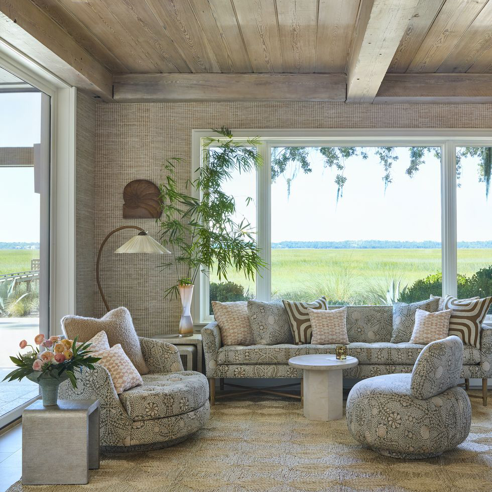 _StudioDesigner's tweet image. We admire the captivating and elegant interiors by Palm Beach interior designer Ellen Kavanaugh whose  firm uses Studio Designer to manage beautiful projects. Her sensational Sea Island project was recently featured in Veranda magazine. linktr.ee/_studiodesigner
