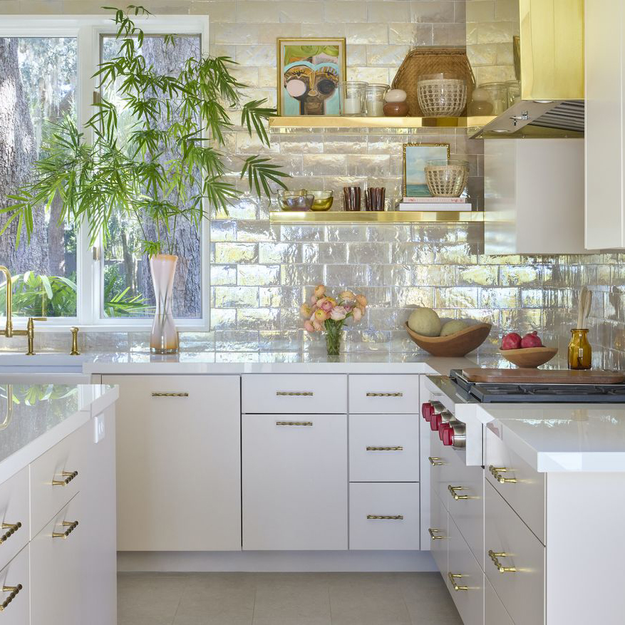 _StudioDesigner's tweet image. We admire the captivating and elegant interiors by Palm Beach interior designer Ellen Kavanaugh whose  firm uses Studio Designer to manage beautiful projects. Her sensational Sea Island project was recently featured in Veranda magazine. linktr.ee/_studiodesigner