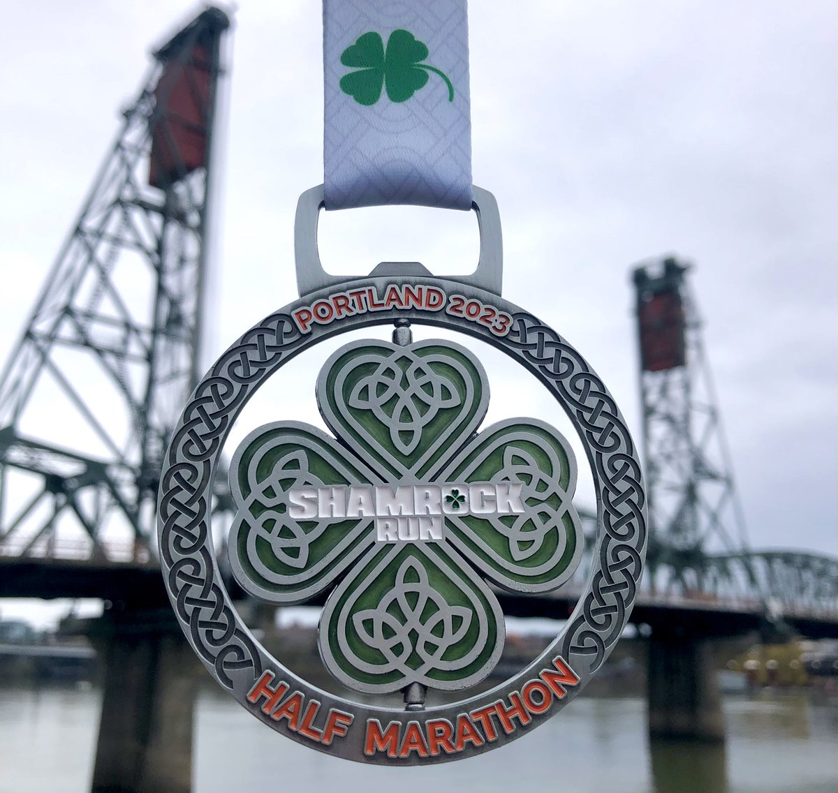 #MedalMonday #run for the fun and awesome @ShamrockPDX event weekend! #halfmarathon 1 of 3 this month done and done! 💪☘️✨👟 #runchat