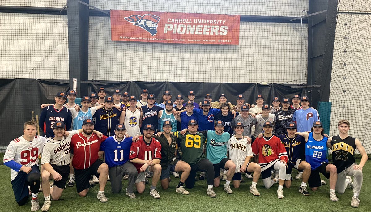 Pio_Baseball's tweet photo. There’s nothing more fun than a jersey practice before our Florida trip! Stay tuned in throughout the week as we take on the Studer’s Blue Wahoo Challenge in Pensacola, Florida. #RollPios https://t.co/Lj88dSJowF