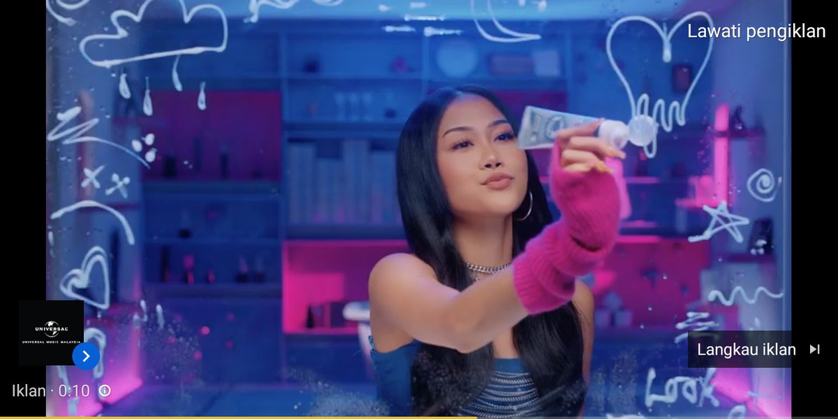 NashaSalha's tweet photo. Yeay.. Pat add iklan Lagu Look At This 😍😍😍😍.Keep Streaming 🔥🔥🔥🔥
https://t.co/FD3Jlb1SGd
STREAM LOOK AT THIS
#LookAThis #DOLLA_LAT
#DOLLA https://t.co/1YksI0oqcE