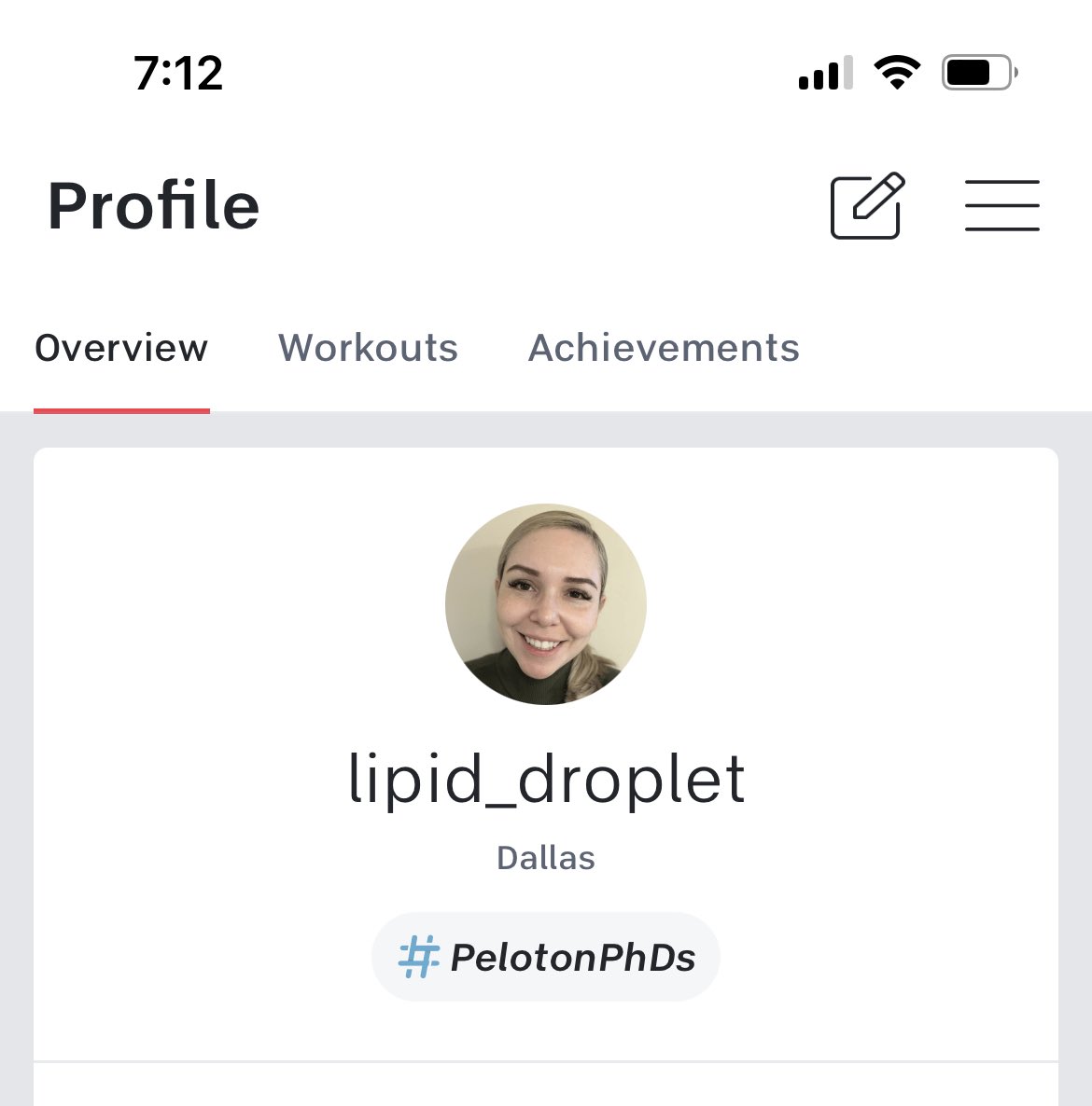 Couldn’t think of a better time to get back on the Peloton than during dissertation writing. Have to offset the hours at my desk 😂.