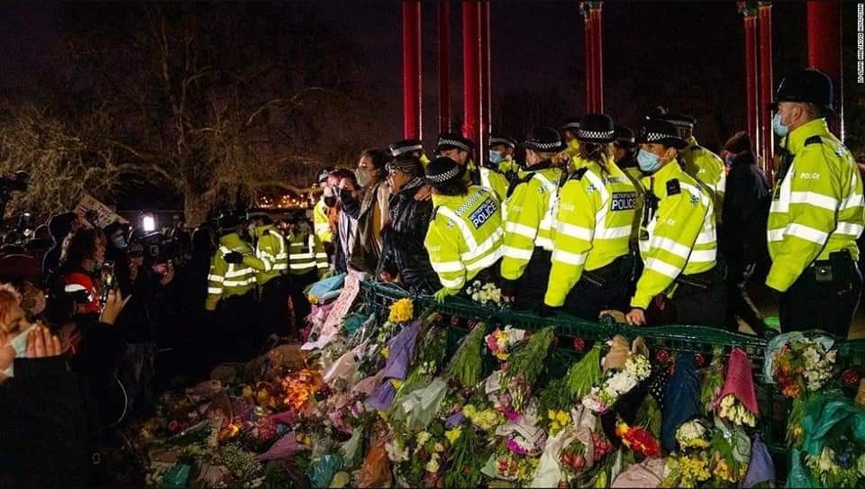 2 years ago this happened - has anything changed .....?!

Women and flowers. It was just women and flowers.

#SarahEverard #ReclaimTheNight #SheWasJustWalkingHome #womensafety #WomenStandTogether 
#metpolice