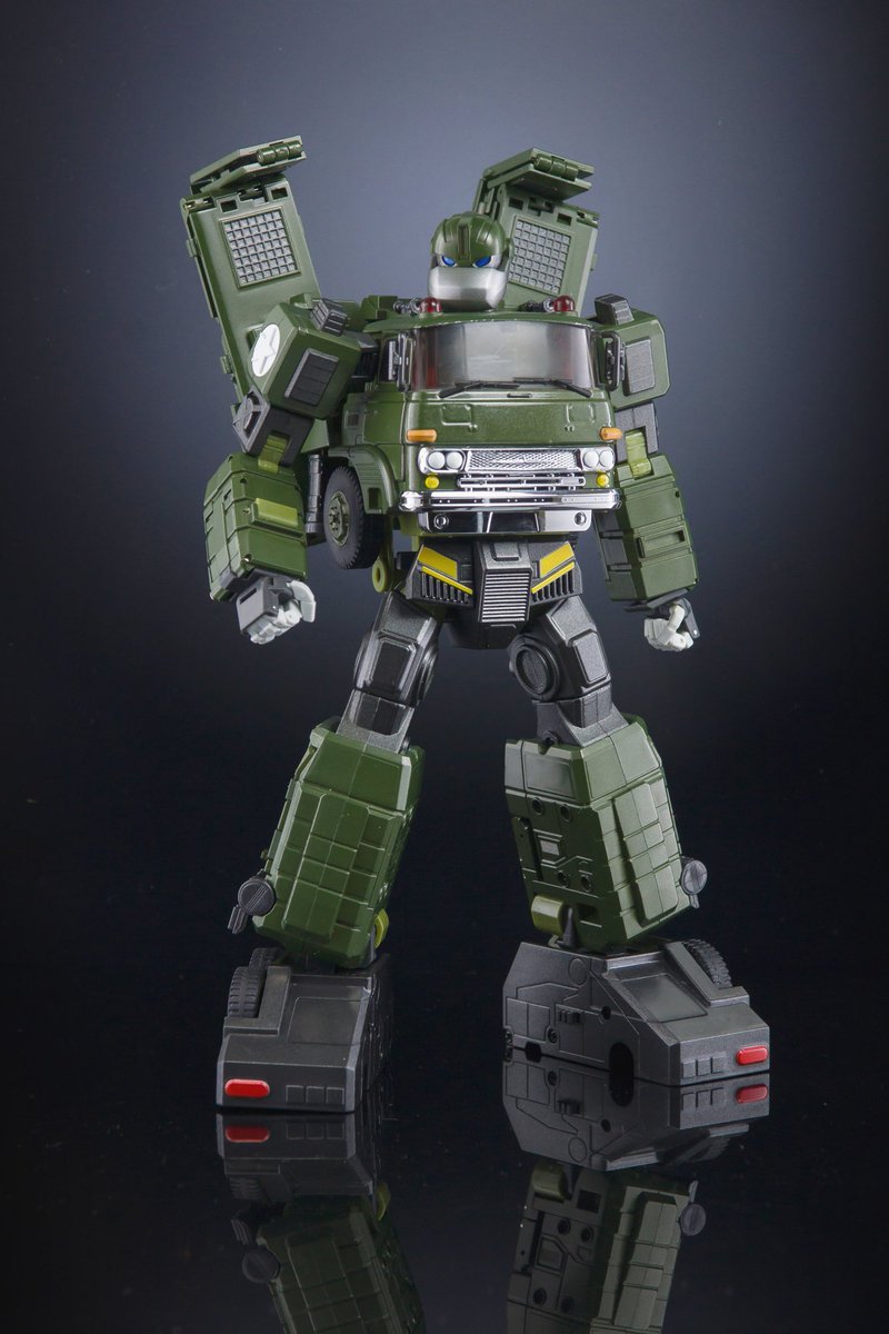 TransformersHQ1's tweet photo. X-Transbots Bullwark (Masterpiece Scale G1 Bulkhead)

#Transformers #Bulkhead https://t.co/K1KKWqEPr9