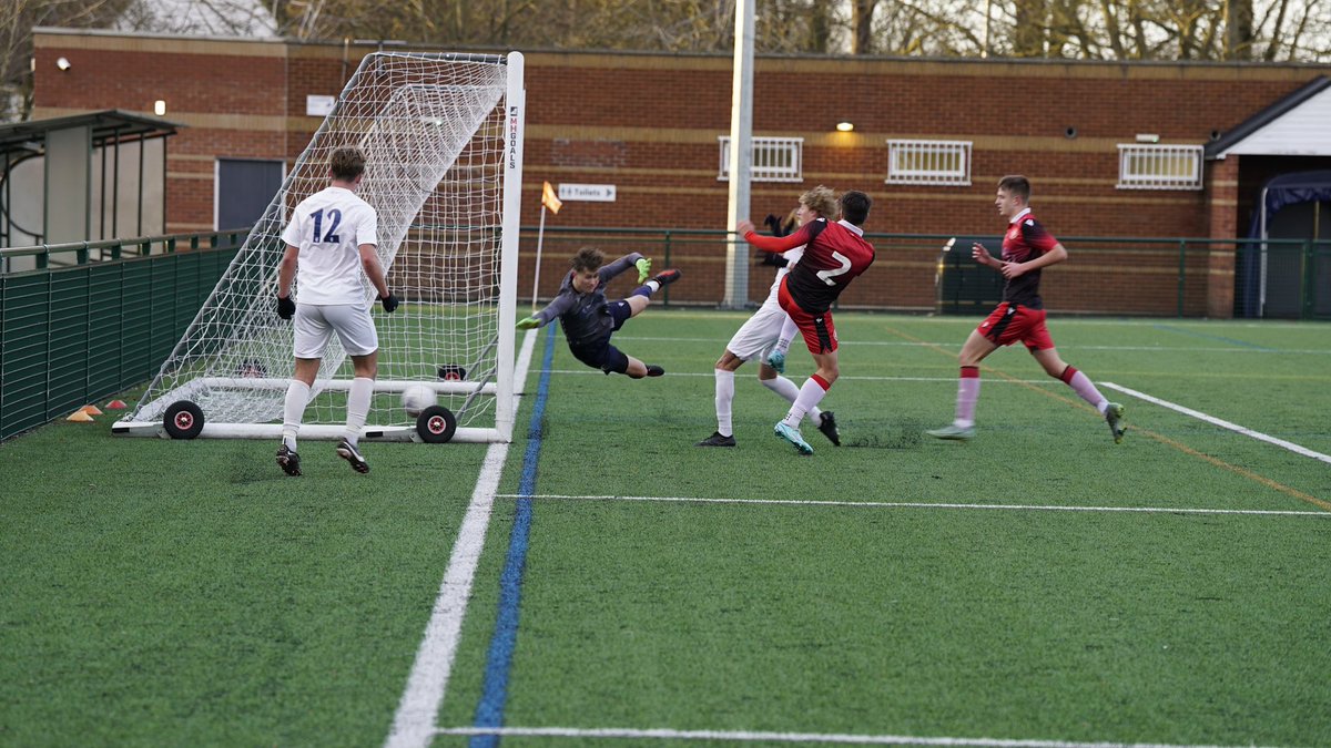 Upper90HQ's tweet image. From LON ➡️ NYC ➡️ MIA - @usysodp Euro trip to @ussoccer_coach C Course with our @FYSASoccer partners. 

#elevateyourgame📈 #upper90🎥

#micthatcoach🎙️ #coachinged📓