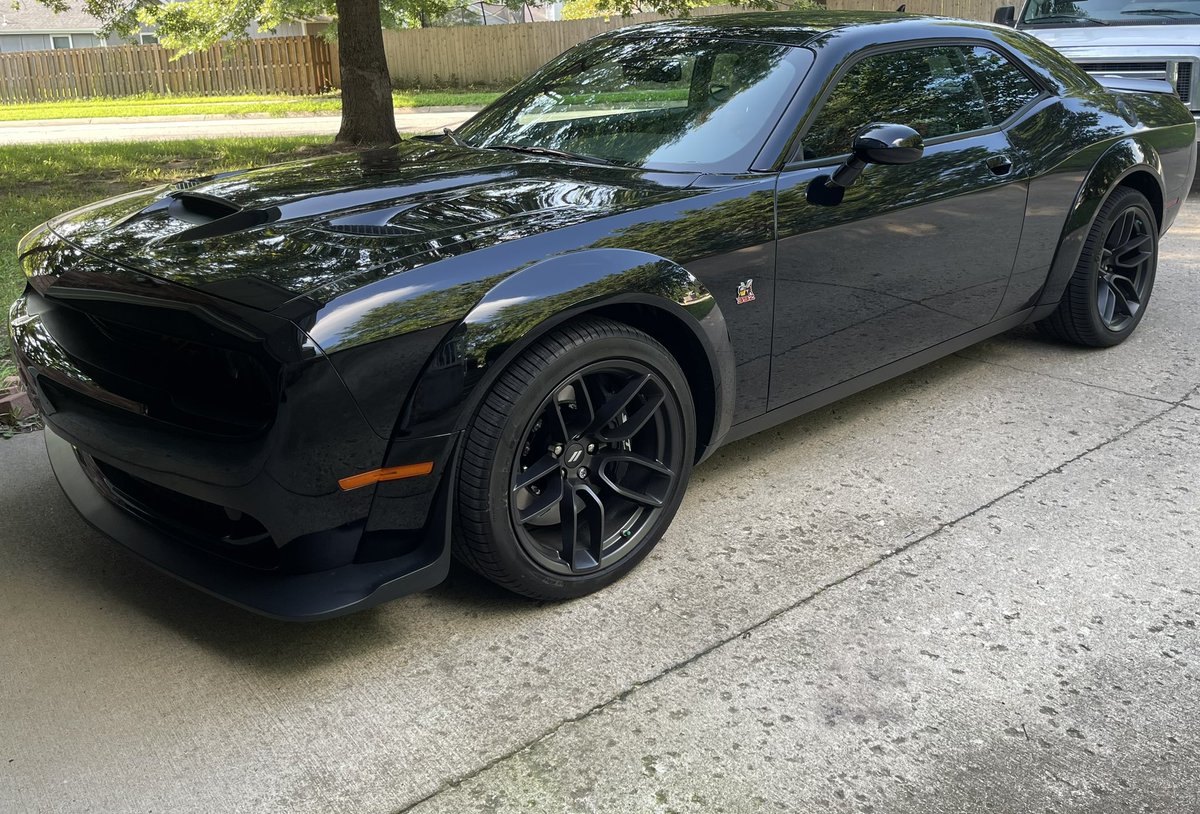 Justin_frad's tweet photo. @Dodge https://t.co/MrT7JaXLdz