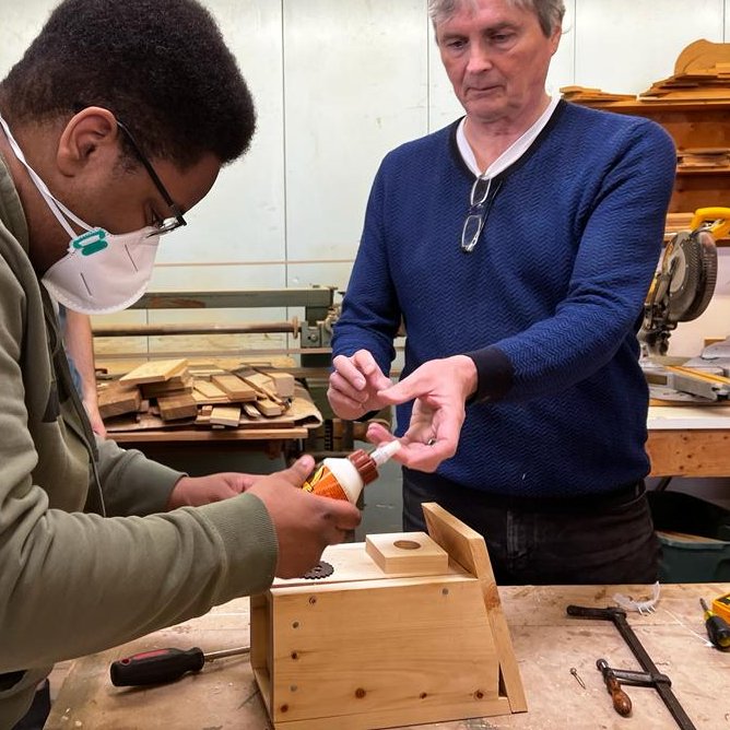 HaltonRotaract's tweet image. In collaboration with the Rotary Oakville Trafalgar Club, we are selling birdhouses that are hand-made by Rotaractors! These Birdhouses are easy to install and promote the growth of local bird populations.

Payments are made via e-transfer: HaltonRotaract@gmail.com
$30 each