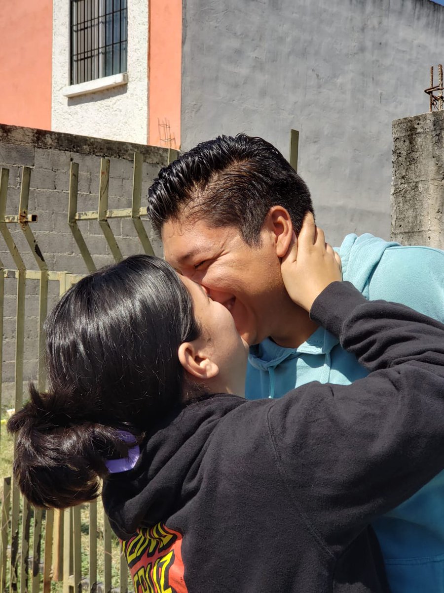 FerniAlme's tweet photo. No tienes idea lo feliz que me haces❣@lFeickz https://t.co/axlH7IQuEz