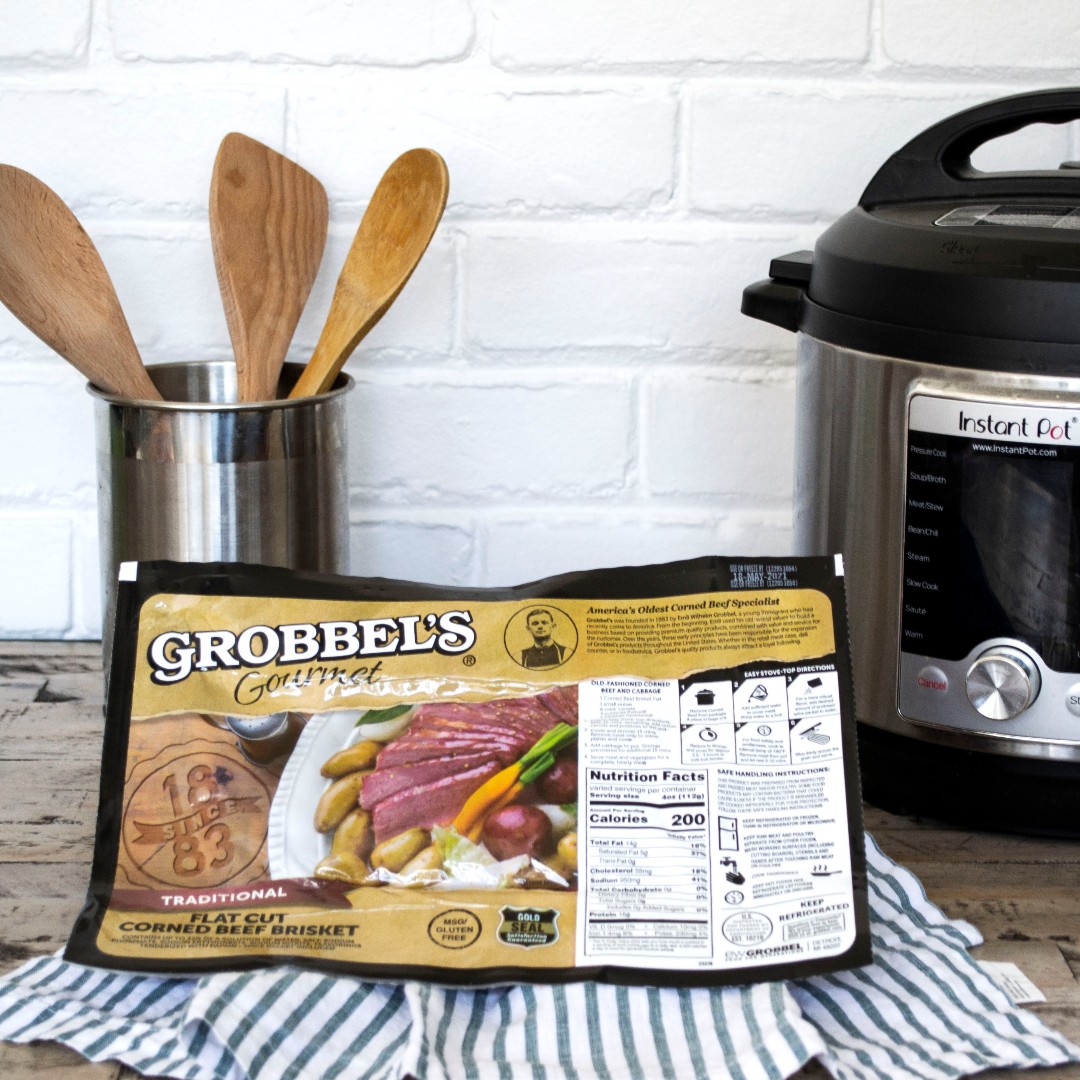 Our Instant Pot Corned Beef Recipe is a simple way to prepare your St. Patrick's Day dinner &amp; can just about cut cooking time in half! ☘️🥩⏲️ (Day 3 of 7 days to #stpatricksday ) #countdown #cornedbeef #instantpot #pressurecooker
Click for recipe: ow.ly/f5Lq50Nh2AY