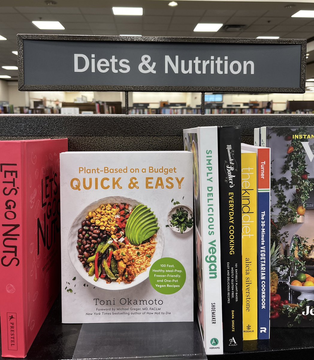 Robert Cheeke tweet media