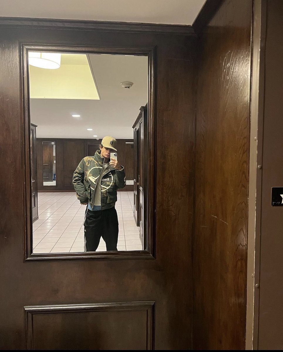 SADOCT0BER's tweet image. my most favorite person