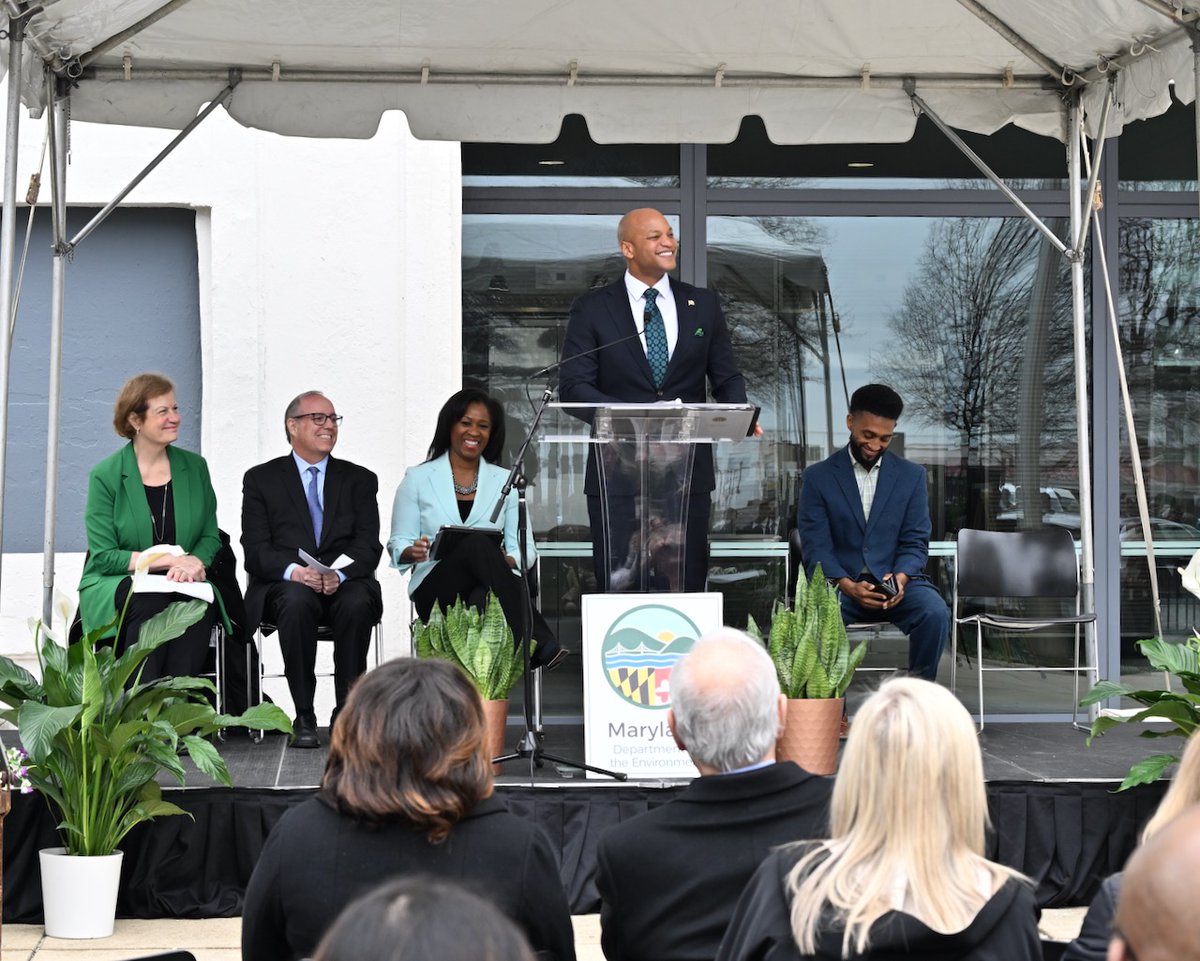 GovWesMoore's tweet photo. Today I announced action to ensure that all new passenger cars and trucks sold in the State of Maryland are zero emission by 2035.

Car exhaust is the largest source of greenhouse gas in the State of Maryland. This new regulation puts us on a fast-track to meet our climate goals. https://t.co/qR7R20fvAW