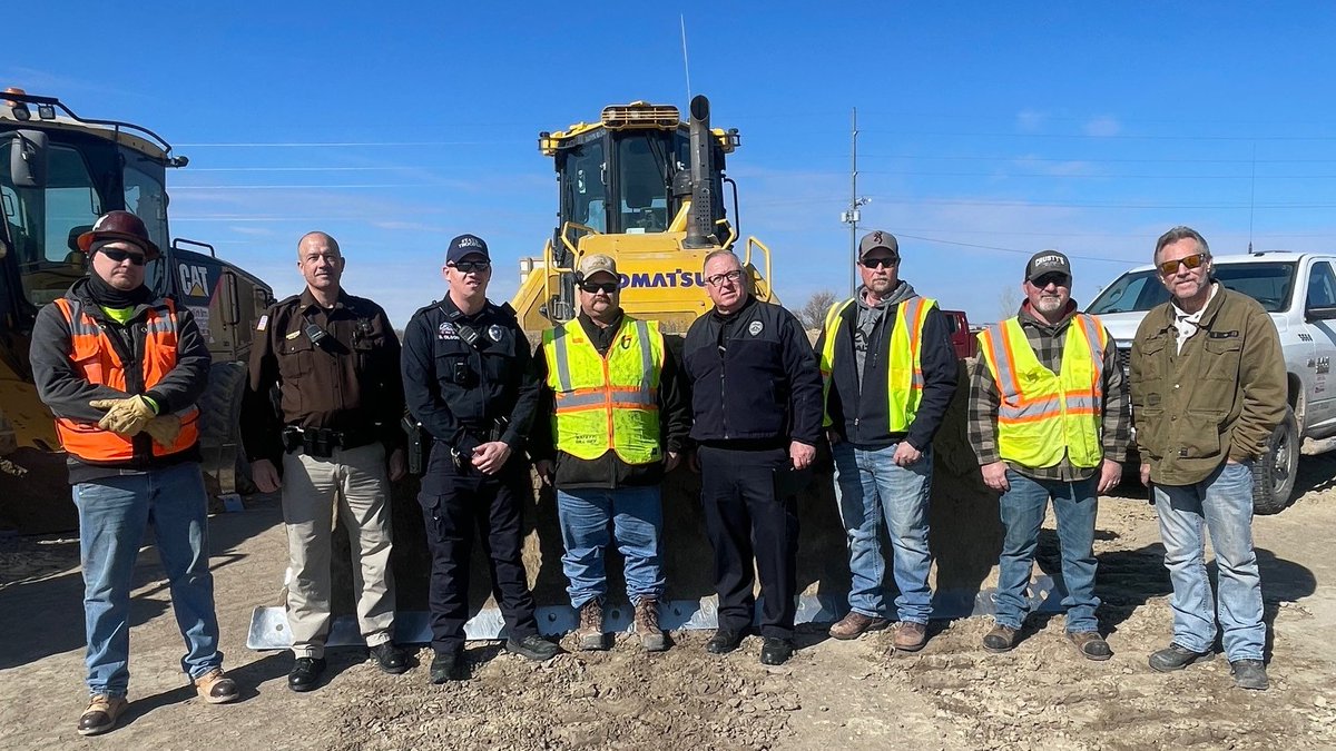 Law enforcement agencies met with contractors, CMV drivers, and the county road department this morning at the site of the new Sustainable Beef plant in North Platte. Main topic of discussion was safety on our roadways. #NSP175