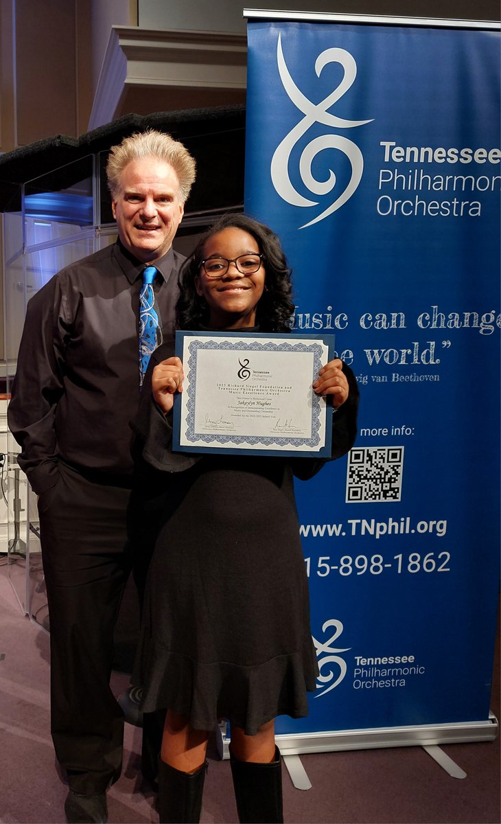 RCVS wants to Congratulate Jakaylyn Hughes as our 2022-23 Middle School Outstanding Musician!  Jakaylyn sings in the Glee Club, plays in the Ukulele Club, and is a wonderful person!  We could not be more proud of Jakaylyn - keep up the great work!
#RCVirtualSchool  #Trailblazers