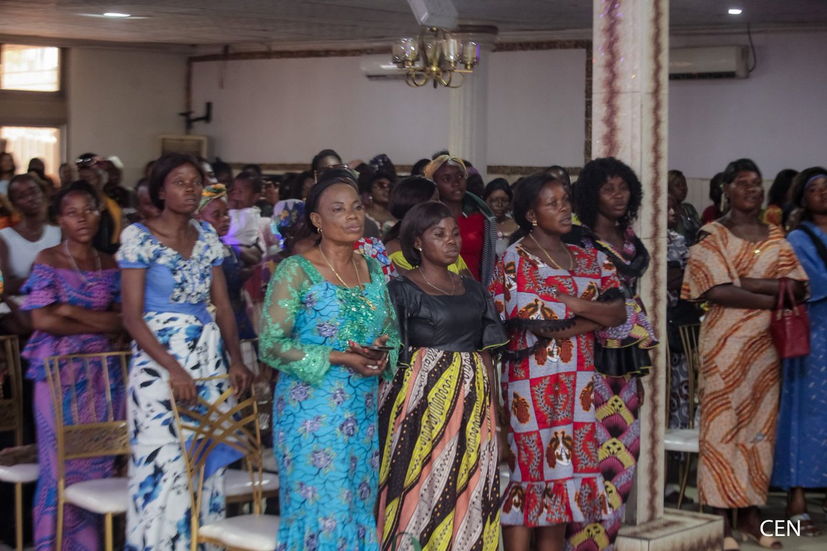 ElieNkumbi29's tweet photo. 11 mars
Mois de la femme
De fructueux moments d'échanges avec les femmes du Mont Amba venues répondre en grand nombre à notre appel de ralliement

Dans l'unité, rêvons grand ! https://t.co/gQhRSVg2WG