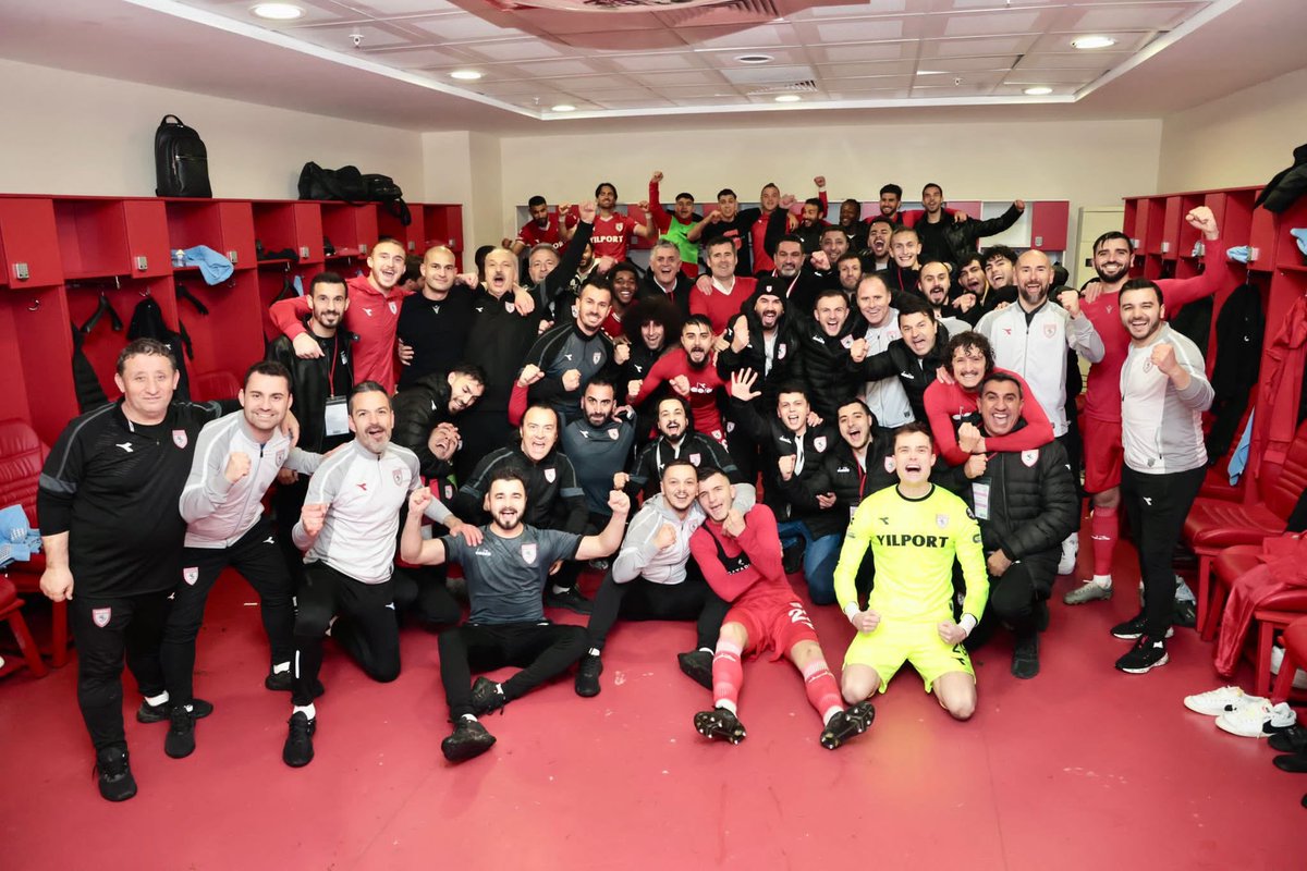 Ait olduğun lige çok az kaldı Şimşeğim ⚡️⚡️ <a href="/Samsunspor/">Samsunspor 🇹🇷</a>  🇵🇱