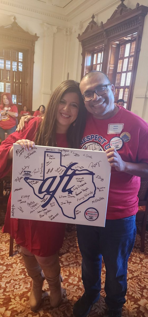 RAvalos_SMS's tweet photo. @RepMaryGonzalez thank you for your time! #RespectUsExpectUs #TxLege https://t.co/OizlXohmPC
