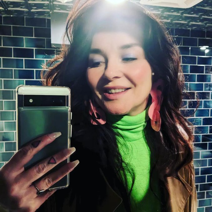 I'm thinking about visiting Miami in late April...How is that city for touring? Any potential dates want<a href="/tag/mvsales"class="tags"><span>#mvsales</span></a>