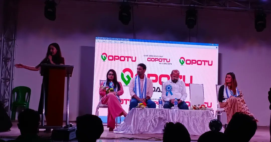 BIPLABSINGHA_DM's tweet image. We are excited to announce the launch of Gopotu App and we are honored to have Mr. Krishnendu Narayan Choudhury, the present Chairman of English Bazar Municipality and Ex Former Minister, Govt. of West Bengal, inaugurate our app and give us his valuable time. #gopotu #syscogen