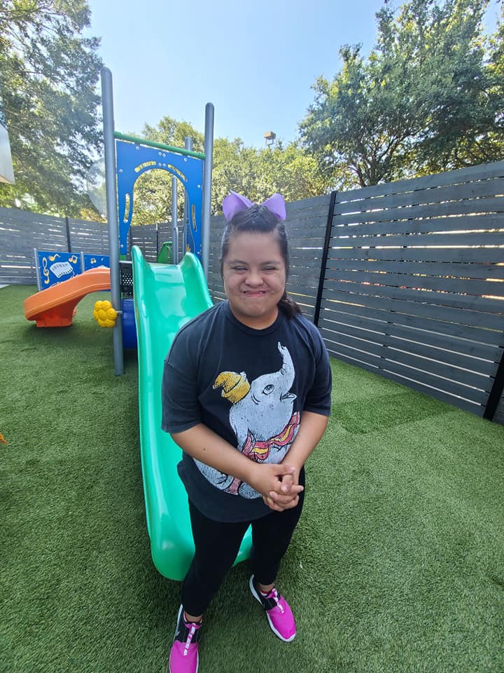 eastersealshou's tweet photo. Take the time over #SpringBreak to consider if your child is at the right school. The #CarolineSchool partners with the entire family to help students achieve their goals. Learn more at https://t.co/CkJXJPnFEO! #SpEd #Houston #OnsiteTherapy #IndividualizedLearning https://t.co/GsTLhvZ7EE