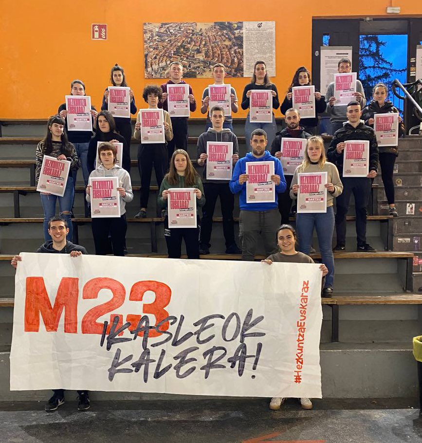 M23 IKASLEOK KALERA!
Hezkuntza euskaldun bat nahi dugulako, merezi dugulako eta behar dugulako.

GASTEIZ 12:00 ELURRETATIK
#HezkuntzaEuskaraz
#M23Kalera
