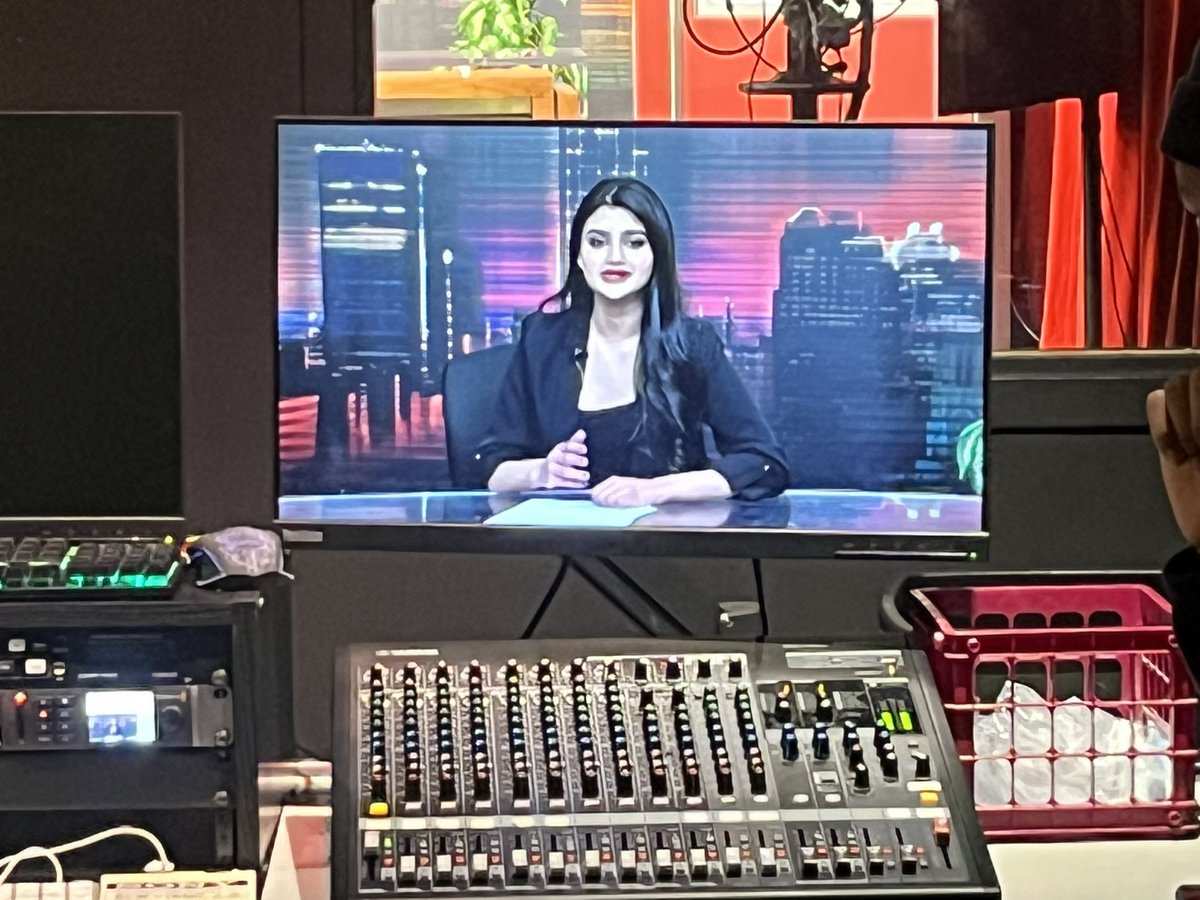 Lauren Tauer tweet media