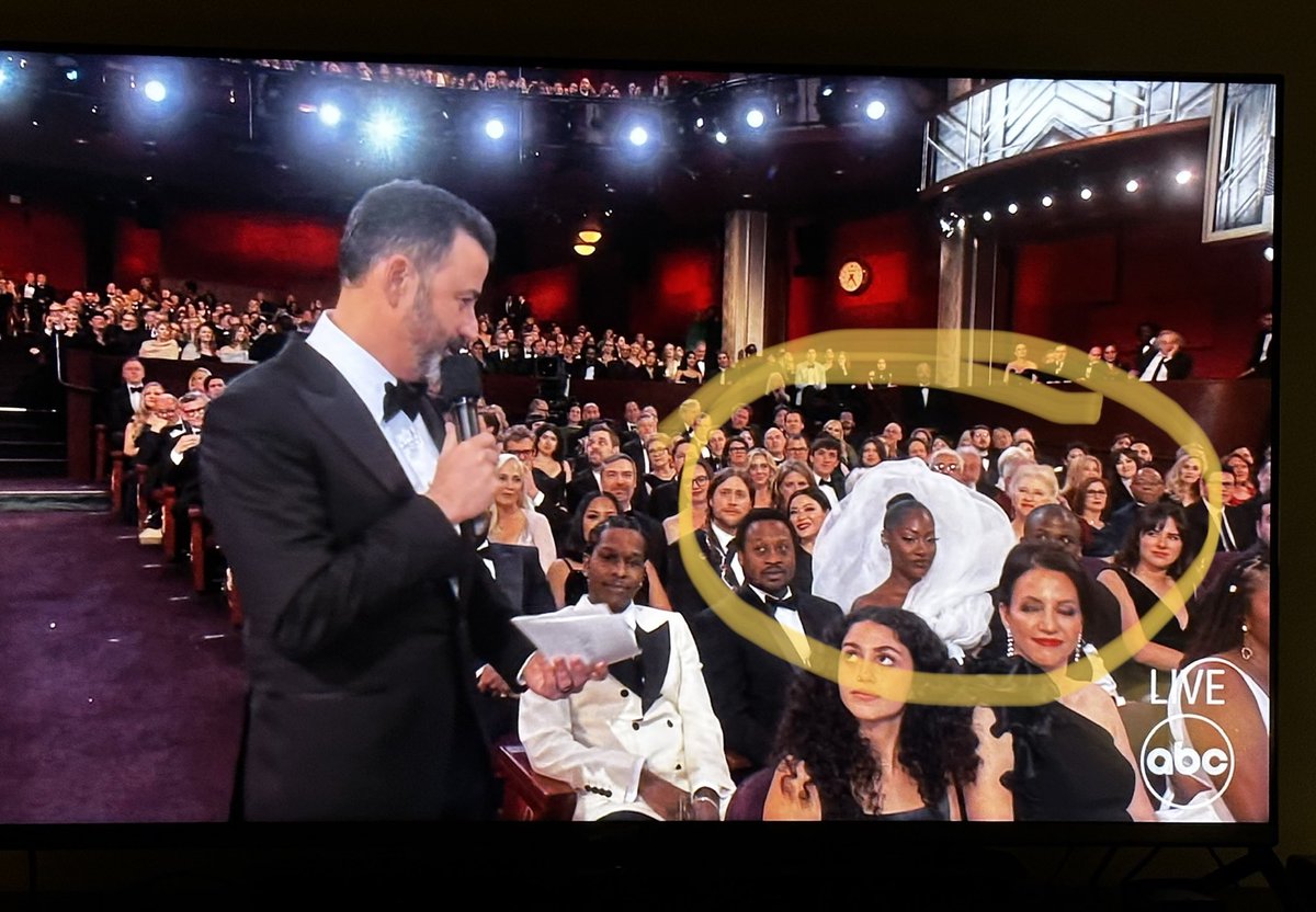 So rude.  #TheOscars23 #AcademyAwards2023