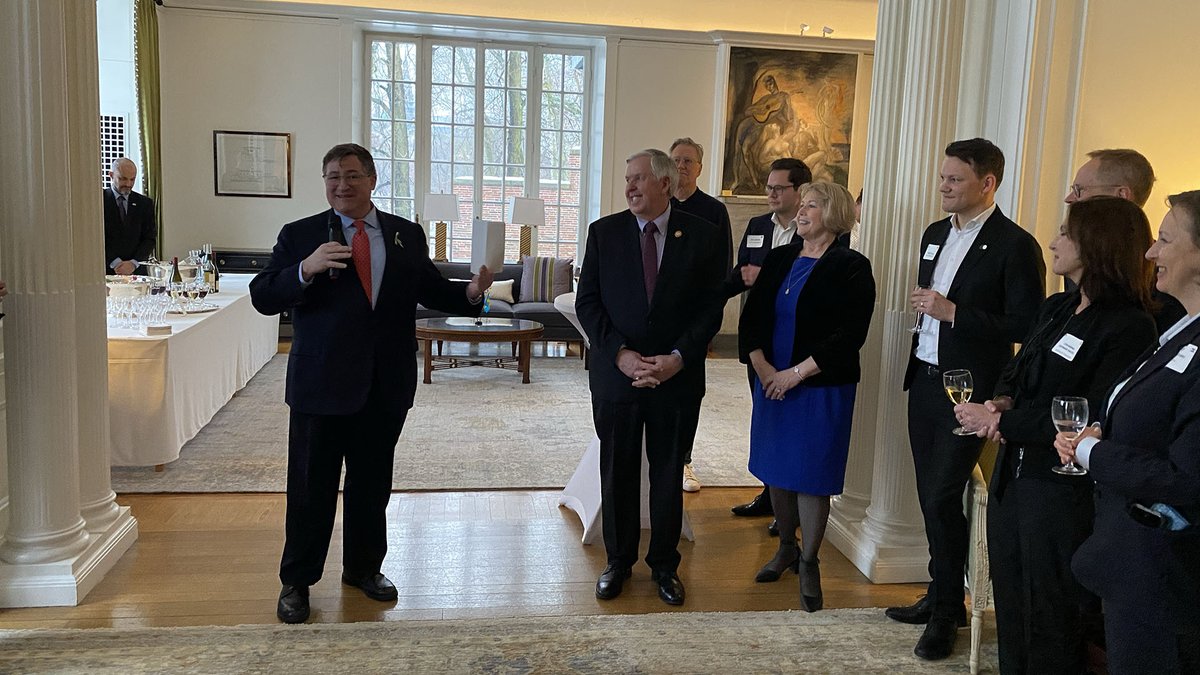 Fantastiskt mingel ikväll på amerikanska ambassaden. Ambassadör Erik D. Ramanathan hade reception in Honor of the State of Missouri Delegation med Governor Michael L. Parson. Agtech 2030 hade fixat kontakter med svenska ag-bolag. Tack Per-Eke Göransson och Karolina Muhrman!