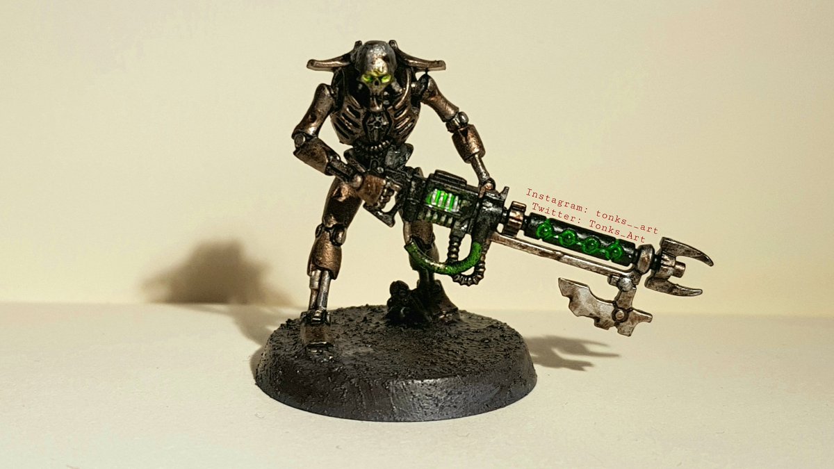 Tonks_Art's tweet image. Soooo... I painted my very first #warhammer40k #minature, a Necron ✨
Please be gentle✨
#art #paintjob #artist #newbieartist