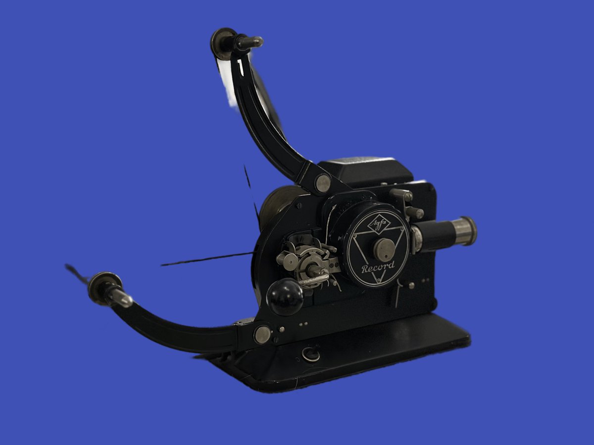 neuer_name_x's tweet image. Und noch ein neues Mitglied              #agfa #projektor #goodoldtimes #nostalgie
#technik