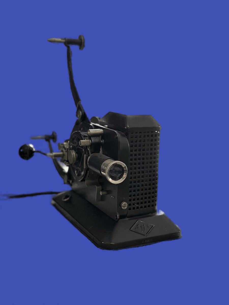 neuer_name_x's tweet image. Und noch ein neues Mitglied              #agfa #projektor #goodoldtimes #nostalgie
#technik