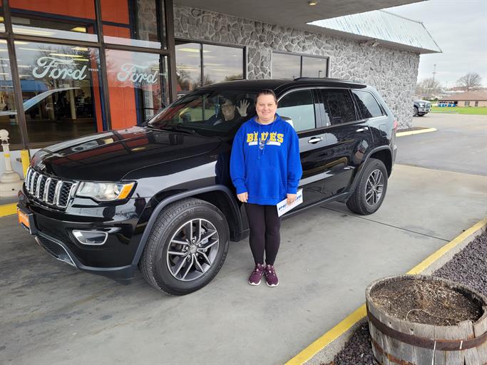 AutoPlazaFordSt's tweet photo. Congratulations Melissa! #PettusFordSteGenevieve #MyNewRide https://t.co/9OuojBNcCh