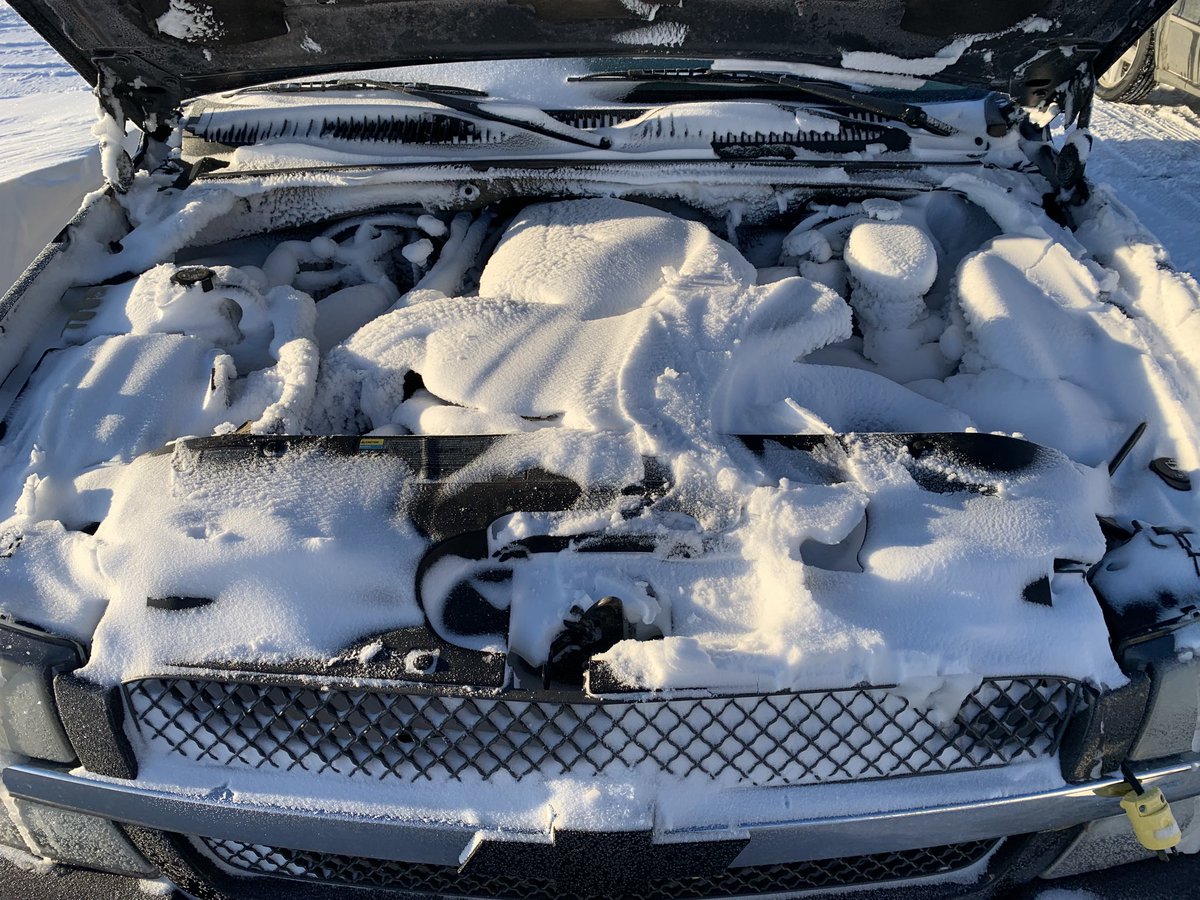 Took a while to get the old 5.3 cleaned off and warmed up!
#skstorm #blizzard2023