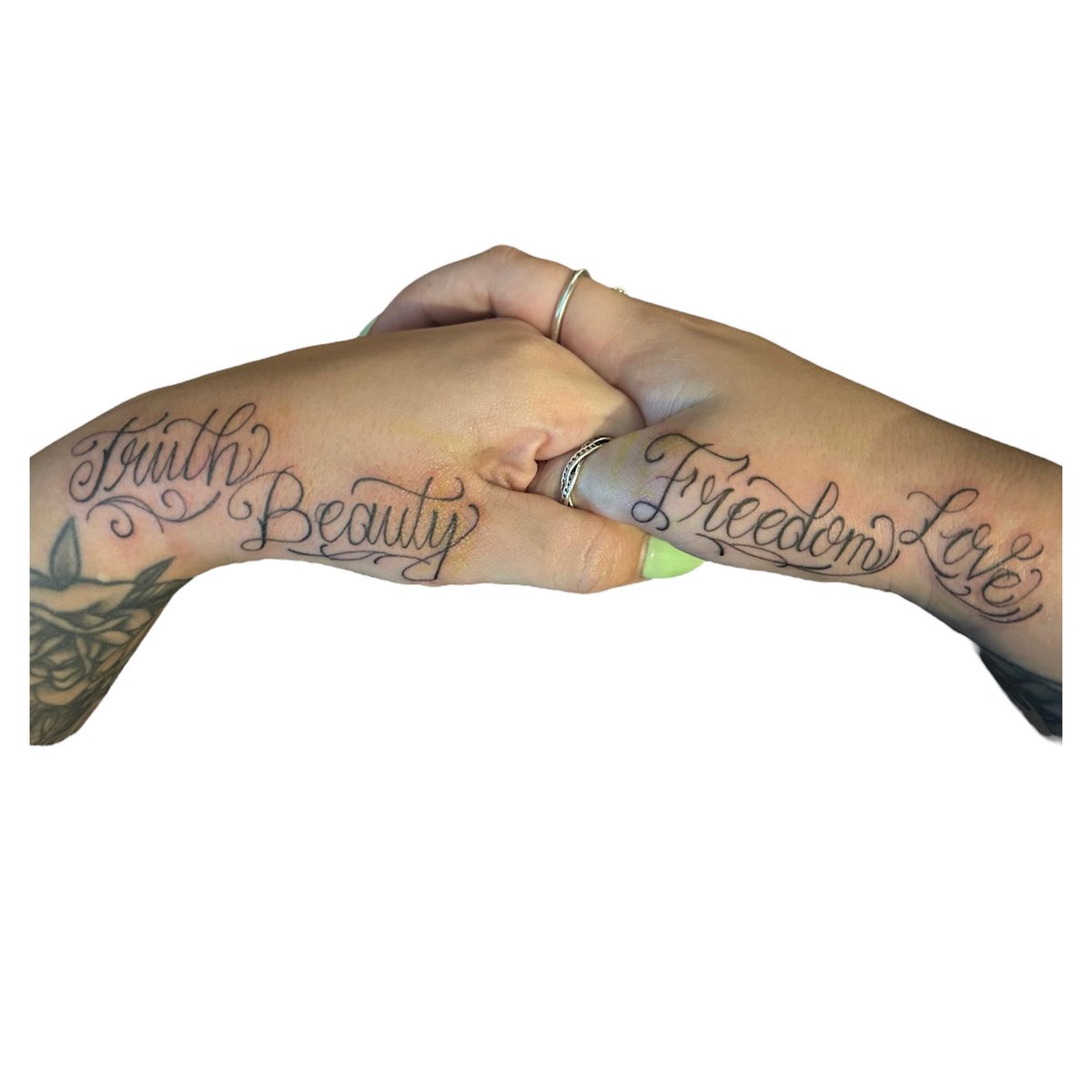 beckam2691's tweet photo. The Four Bohemian Values ..Truth..Beauty..Freedom..Love.. #moulinrouge #bohemian #truth #beauty #freedom #love #tattoo https://t.co/ODbKKFd7j4